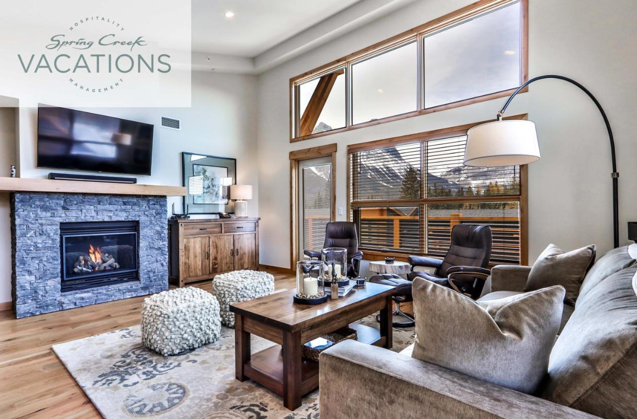White Spruce Lodge By Spring Creek Vacations Канмор Номер фото