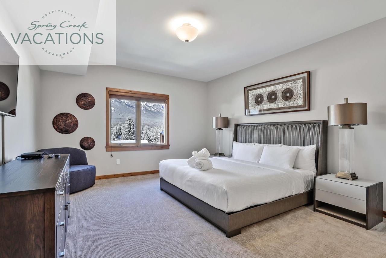White Spruce Lodge By Spring Creek Vacations Канмор Номер фото